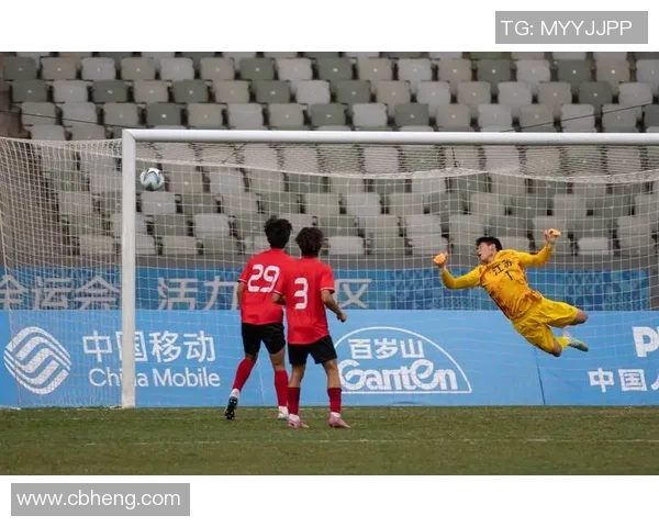 中国男足球员大肚子现象引热议 聚焦球场外的体型变化与职业生涯影响